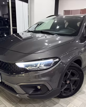 Fiat new Tipo 1.6 Mjt130cv 5P CROSS+FULL LED2022