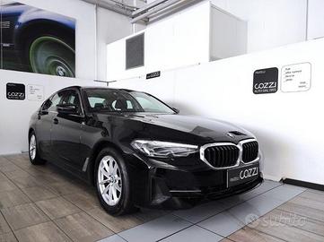 BMW Serie 5(G30/31/F90) - 520d 48V Business