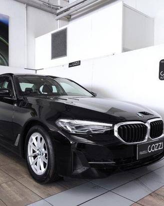 BMW Serie 5(G30/31/F90) - 520d 48V Business