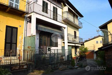 VILLA A SCHIERA A VIGLIANO BIELLESE