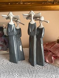 Due Monachine della Germania dell'Est