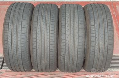 Gomme estive 235/55 r19.