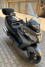 Suzuki Burgman 400