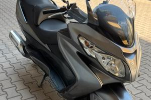 Suzuki Burgman 400