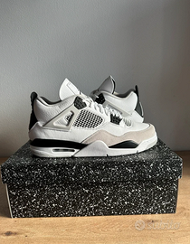 Air Jordan 4 Retro Military Black  EU 39