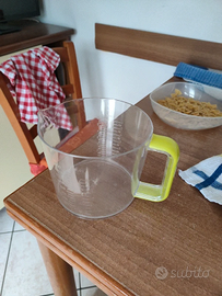 Caraffa graduata / Misurino da cucina con manico v