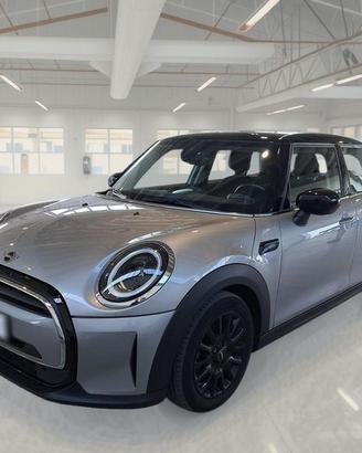 MINI COOPER CLASSIC AUTO 5 PORTE BERLINA