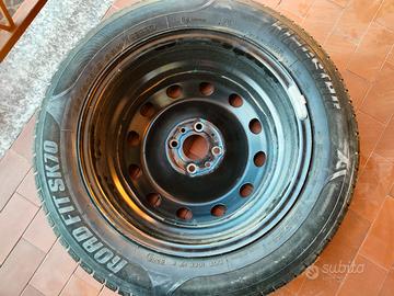 cerchio con gomma 195 60r15 