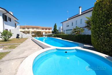 Ristrutturato con piscina p.zza marina 29.08-05.09