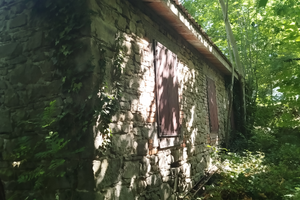 Rustico e terreno edificabile