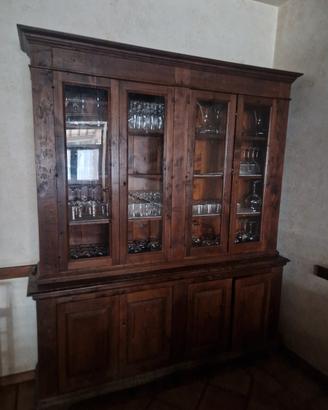 vecchia farmacia e vecchia ghiacciaia 