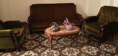 Salotto con tavolino