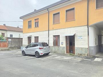 CASA SEMINDIPENDENTE A ALPIGNANO