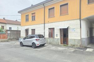 CASA SEMINDIPENDENTE A ALPIGNANO