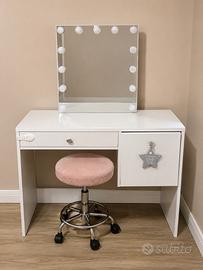 Toilette bianca specchio luminoso touch legno