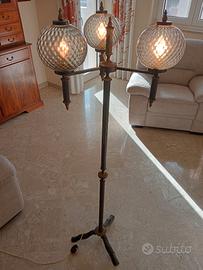 Piantana / lampada in bronzo a 3 sfere. 50€