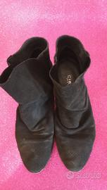 Stivaletti Cinti scamosciati n. 39 neri