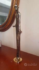 scultura in ottone 