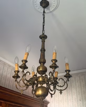 Lampadario Classico a 6 Luci in Ottone Brunito