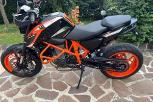 KTM 690 R Duke - 2016 Patente A2