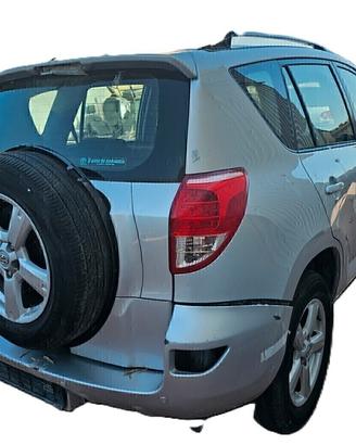 RICAMBI PER TOYOTA RAV4 III 2.2 TDi 136 CV
