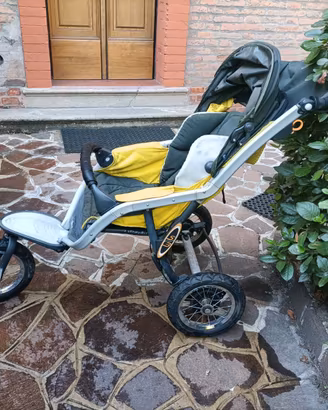 Passeggino trekking/corsa pieghevole