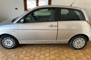 Lancia Y