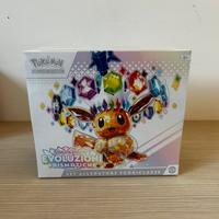 Etb evoluzioni prismatiche carte pokemon