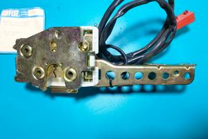 serratura anteriore dx alfa 164