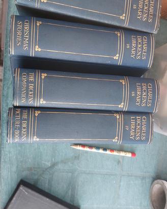 n.4 tomi di Charleston dichkens illustrati