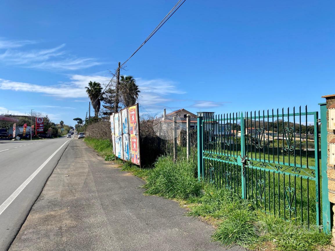 TER. RESIDENZIALE A ANZIO - Vista 3