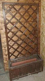 fioriera in legno con griglia separe'