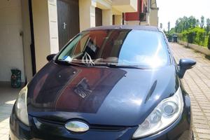 Ford fiesta 6a serie 2010 1.4 benz/gpl