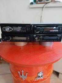 AUTORADIO con USB CD AUX non ha bluetooth