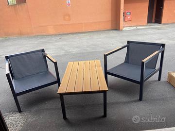 Set 2 poltrone e tavolino da giardino/esterno