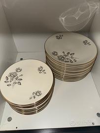 Servizio piatti e tazzine