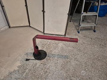 lampada da tavolo anni 80 di Frattini