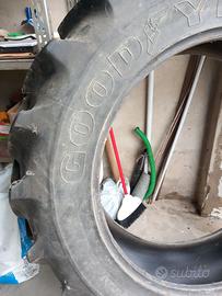 Pneumatico trattore agricolo 13.6 R36