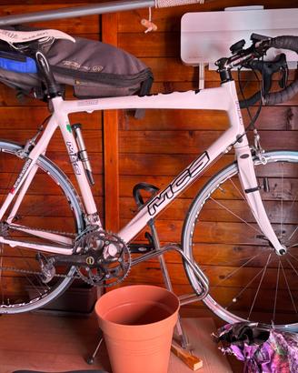 Bici da corsa in carbonio