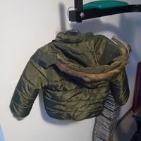 giubbotto bambino verde lucido con capucio 