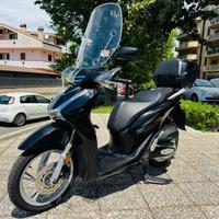 HONDA SH 150 PASSAGGIO GARANZIA TAGLIANDO INCLUS