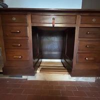 Scrivania Ministeriale o Diplomatica