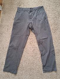 Pantaloni Uniqlo grigi