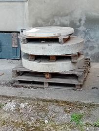 Chiusino circolare in cemento