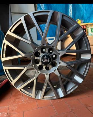 Cerchi Momo revenge 17 4x98