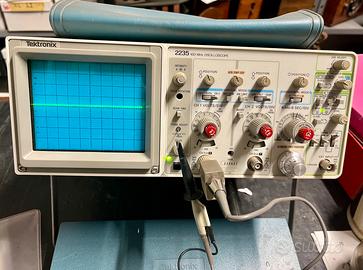 Oscilloscopio Analogico Tektronix 2235-100MH compl