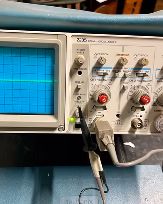 Oscilloscopio Analogico Tektronix 2235-100MH compl