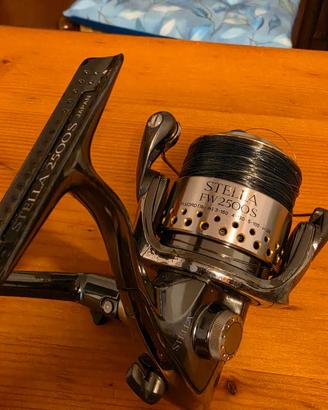 Mulinello Shimano Stella FW 2500S