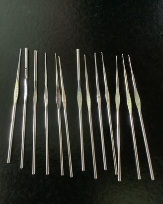 13 uncinetti per filati sottili