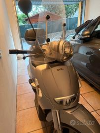 Scarabeo 250